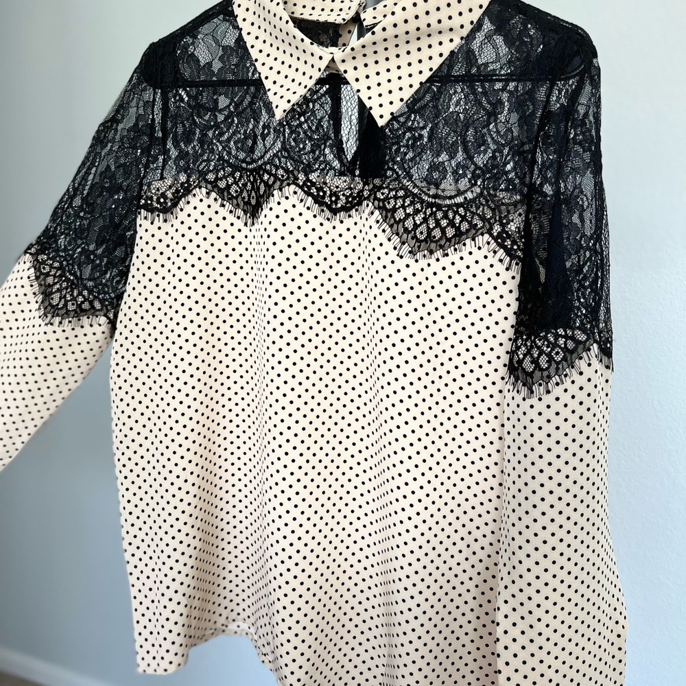 Long sleeve - Polka dots - contrast Lace